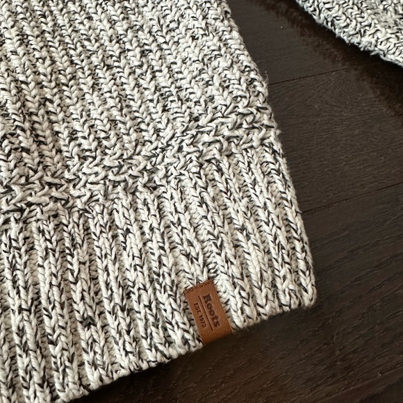 Roots Snowy Fox Turtleneck Sweater - Picture 3 of 7